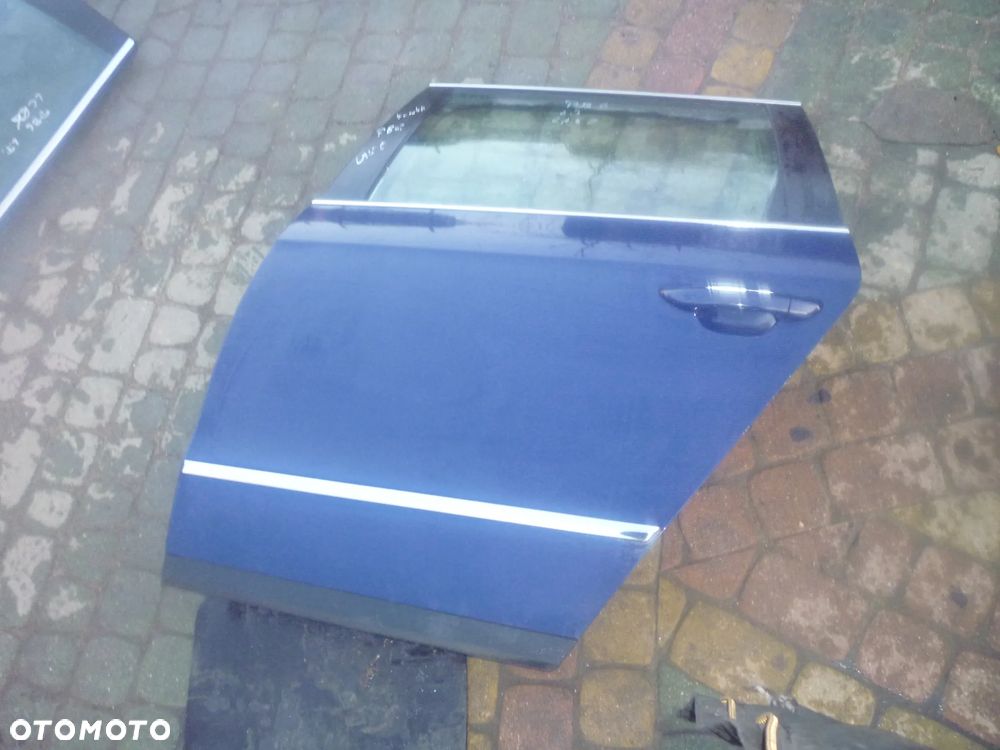 Drzwi lewe tył VW Passat B6 kombi LA5E zero korozji - 1