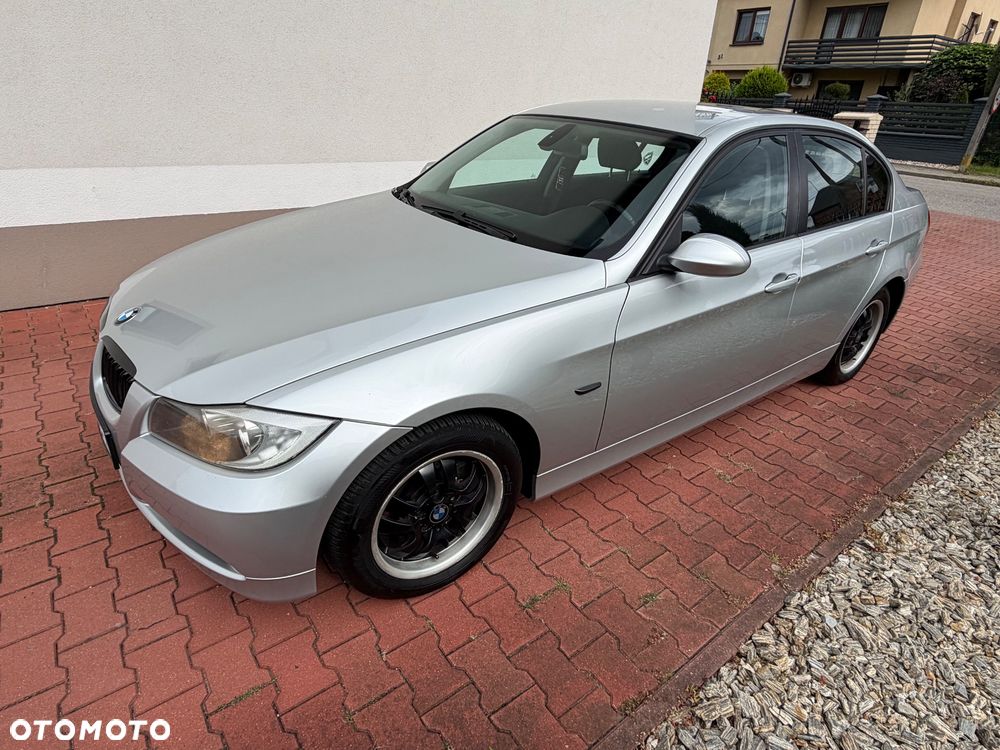 BMW Seria 3 318i - 3