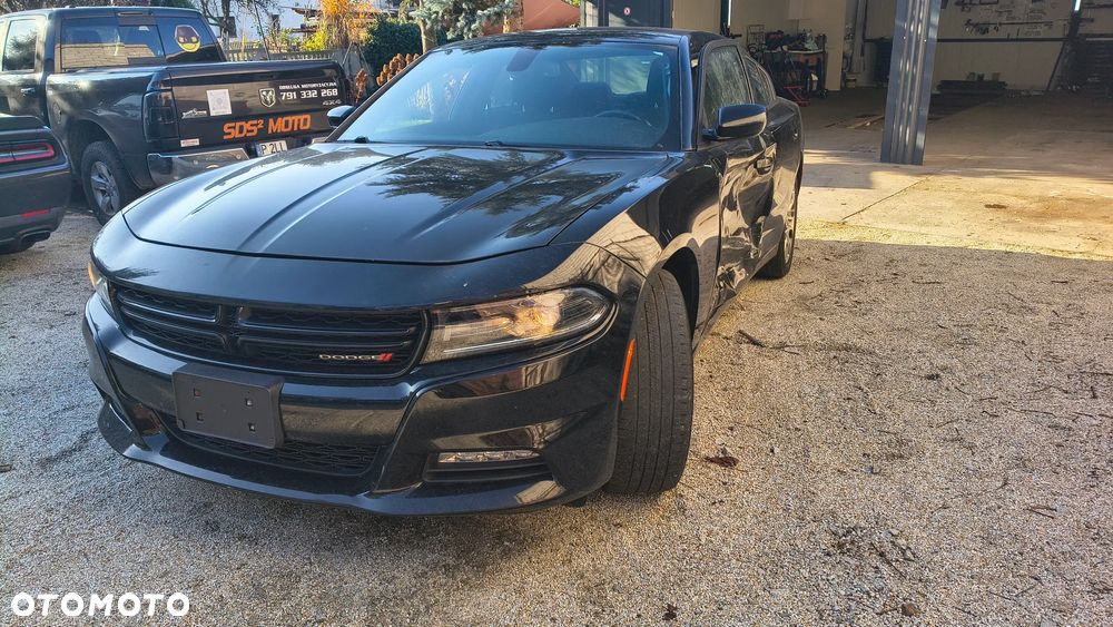 Dodge Charger - 4