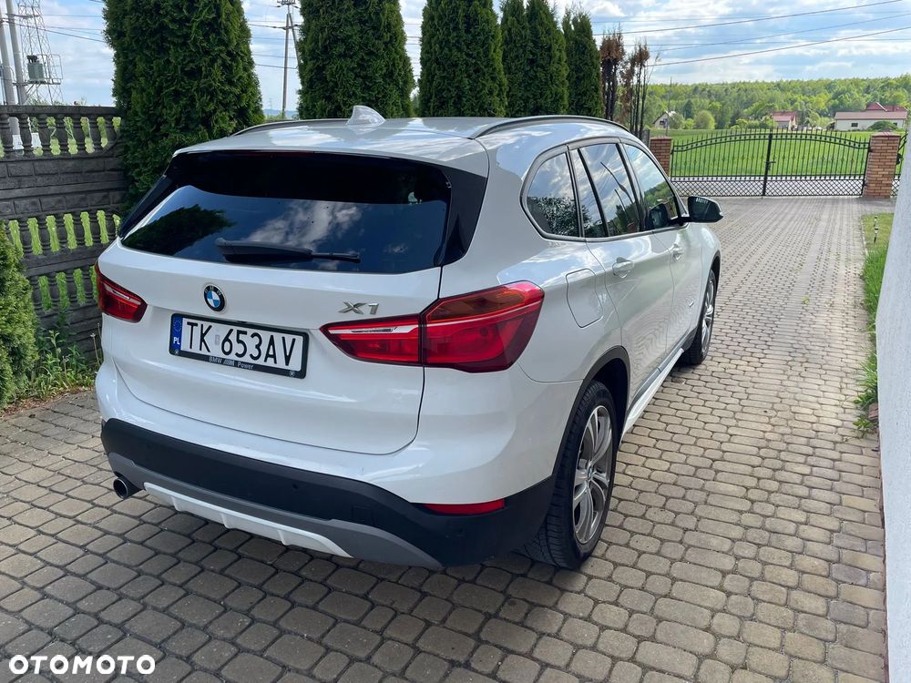 BMW X1 sDrive18i GPF Sport Line - 4