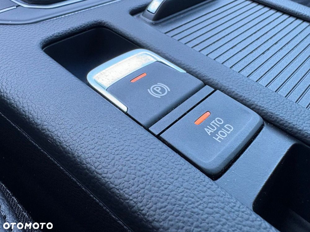 Volkswagen Passat - 26