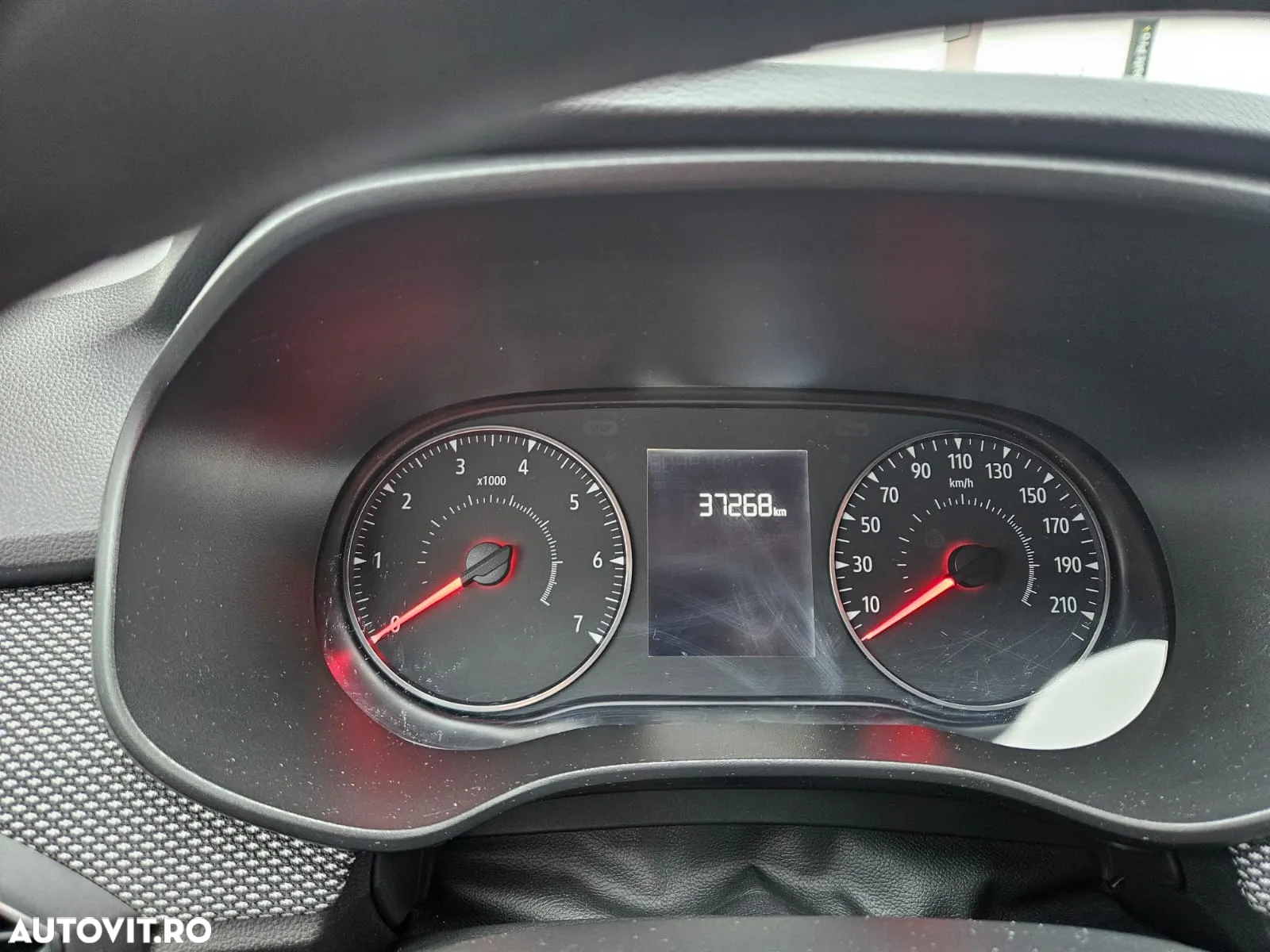 Dacia Logan TCe 90 MT6 Comfort - 14