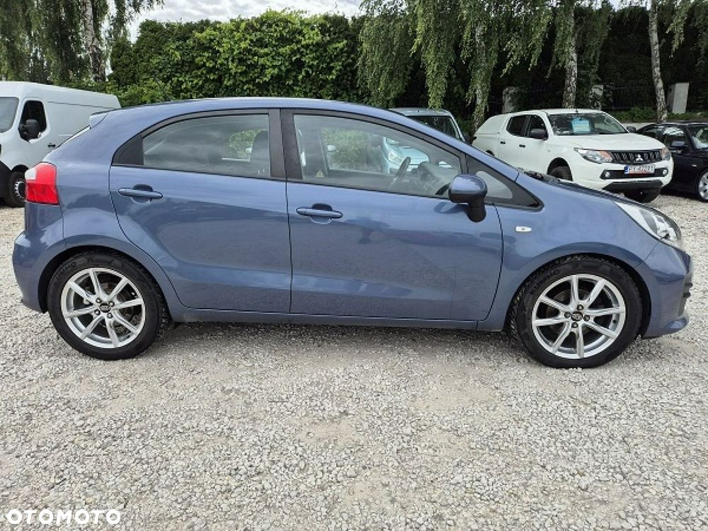 Kia Rio - 13