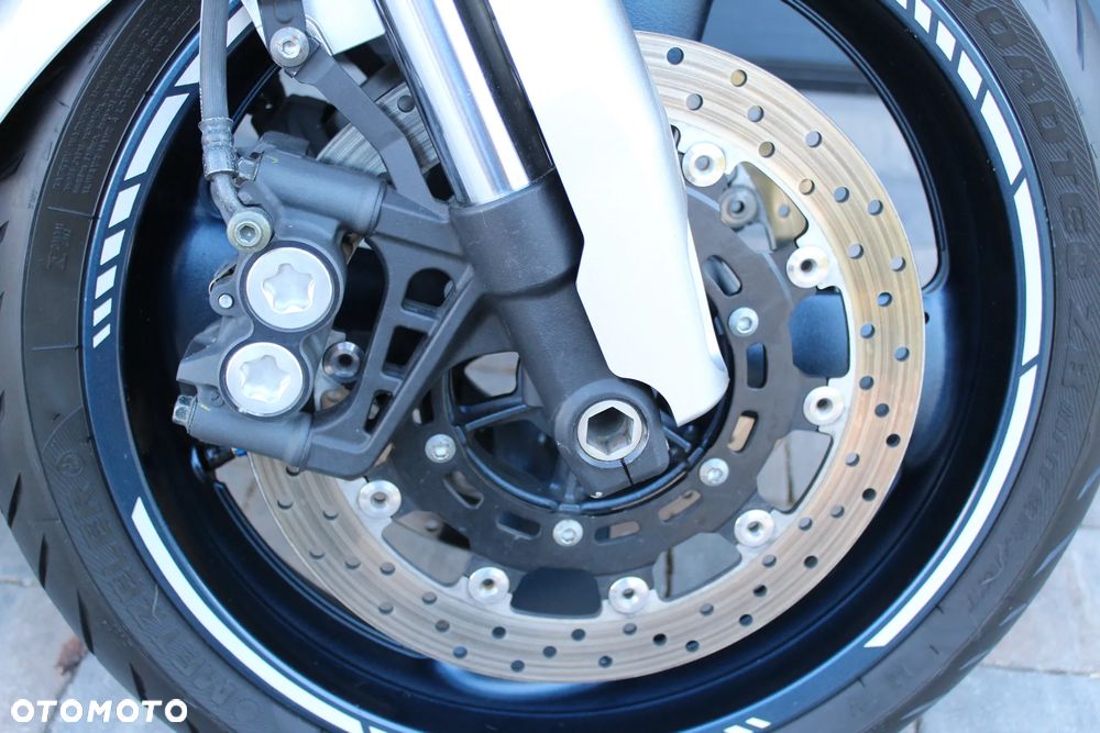 Yamaha MT - 4