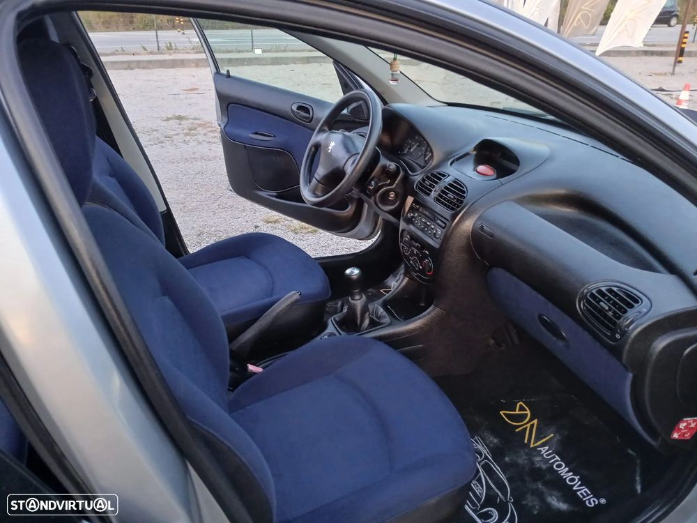 Peugeot 206 1.1 Color Line - 5
