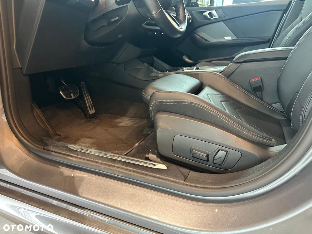BMW Seria 1 - 18