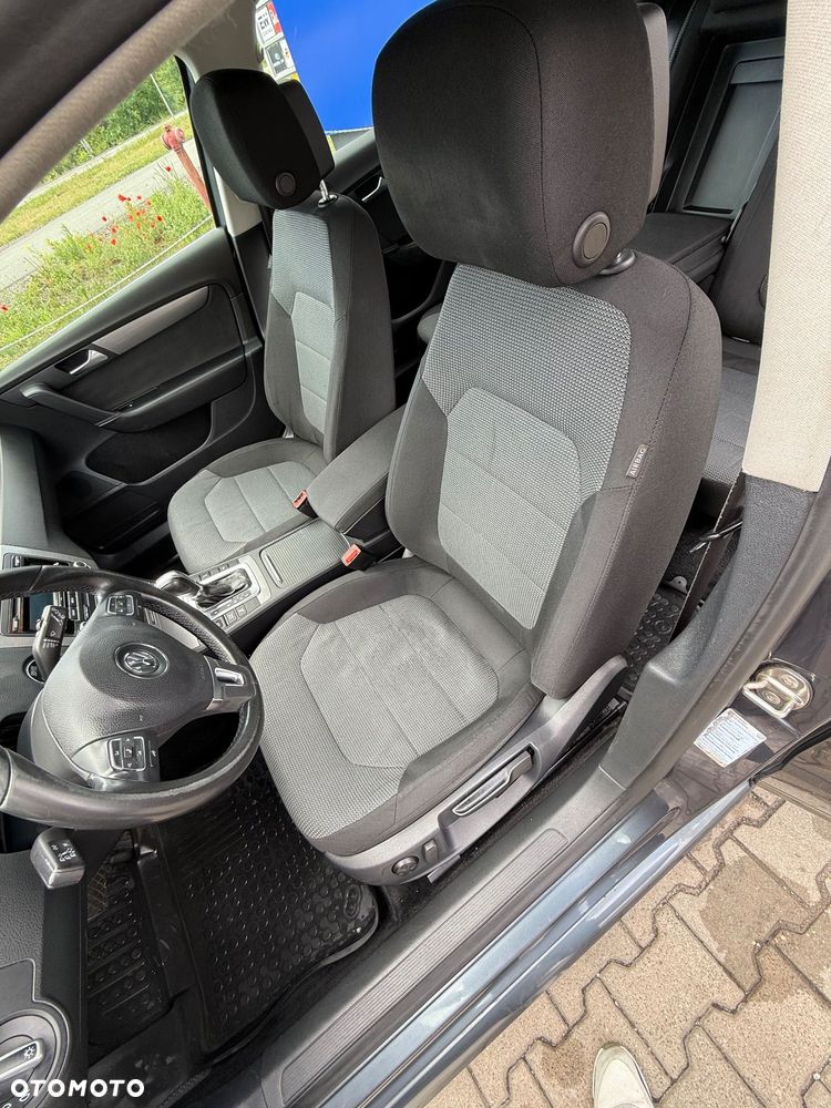 Volkswagen Passat 2.0 TDI DSG BlueMotion Technology Comfortline - 14