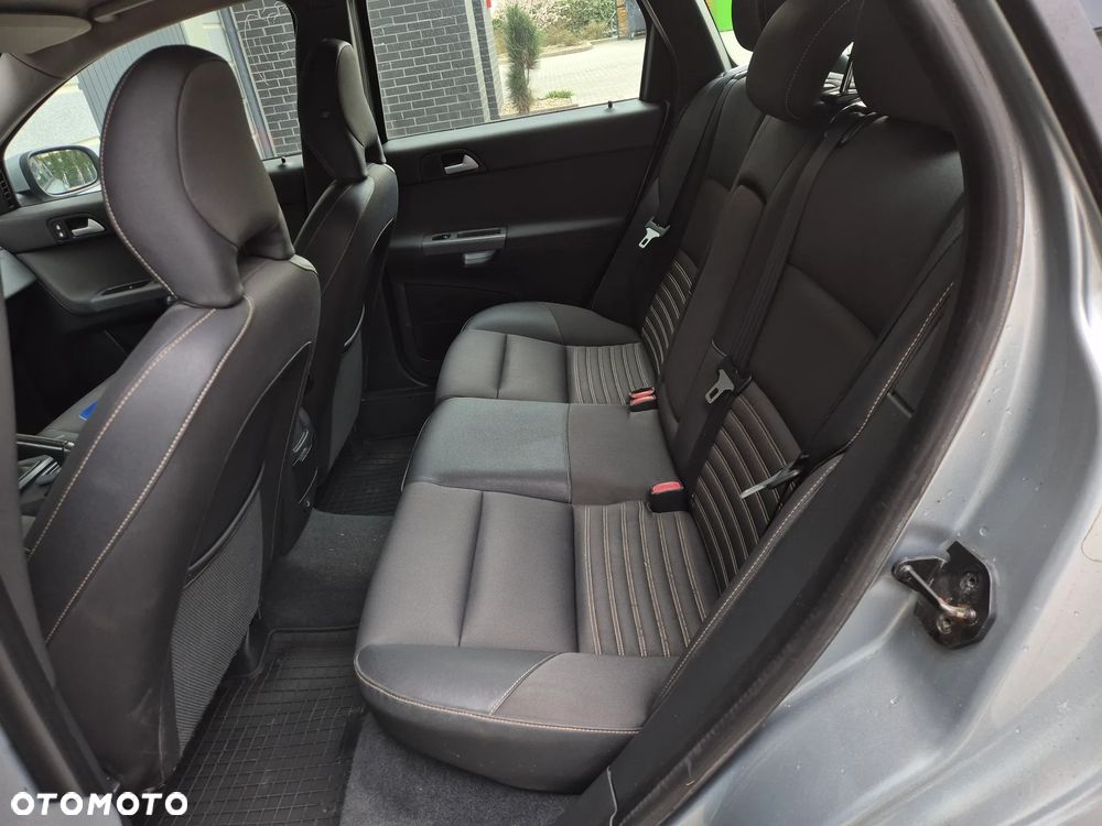 Volvo V50 2.0D Momentum - 18