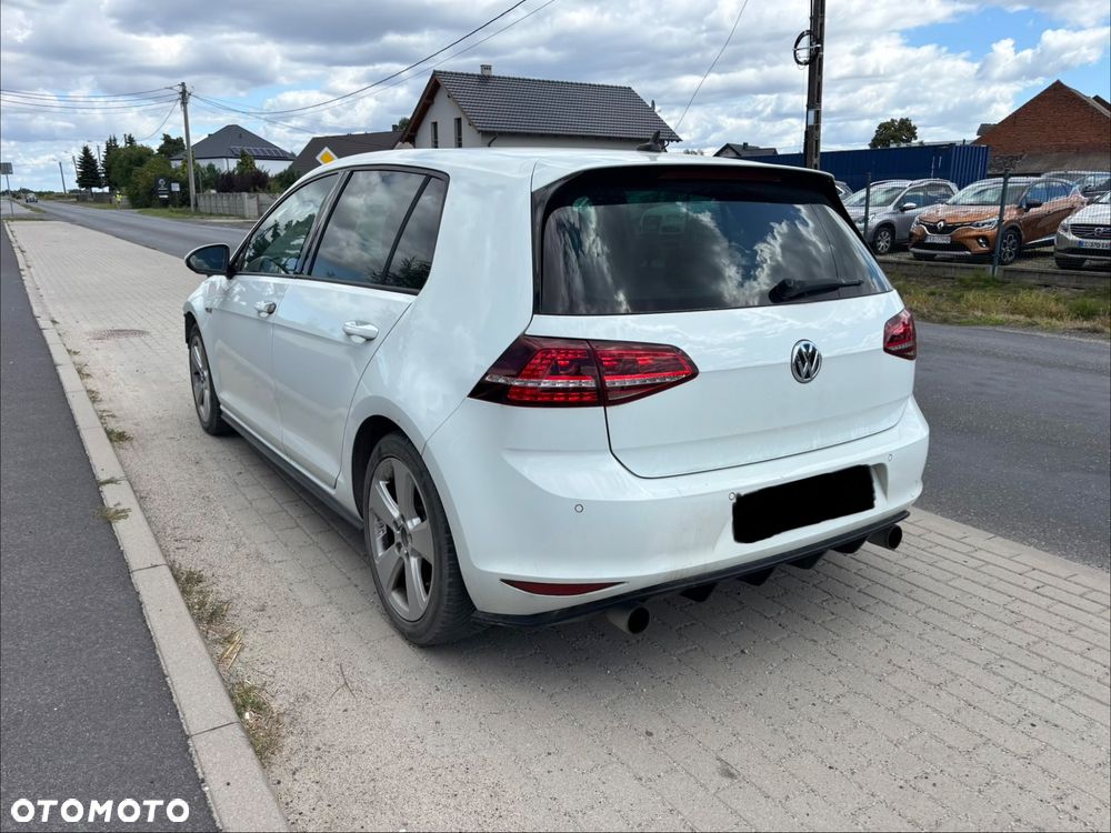 Volkswagen Golf GTI BlueMotion Technology DSG - 4