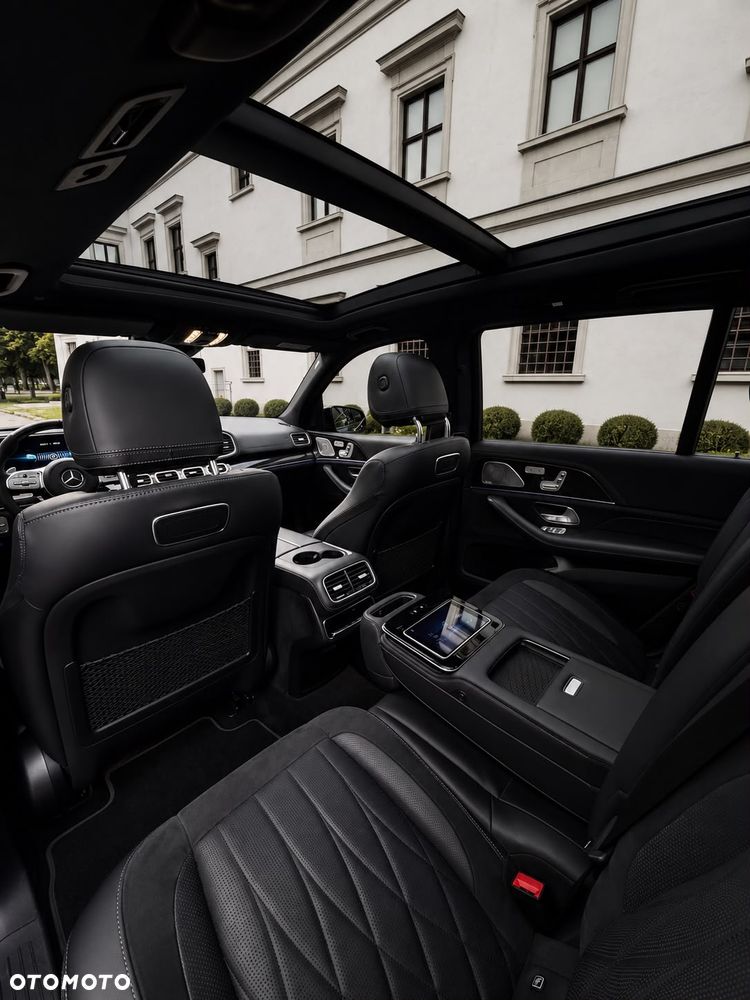 Mercedes-Benz GLS - 16