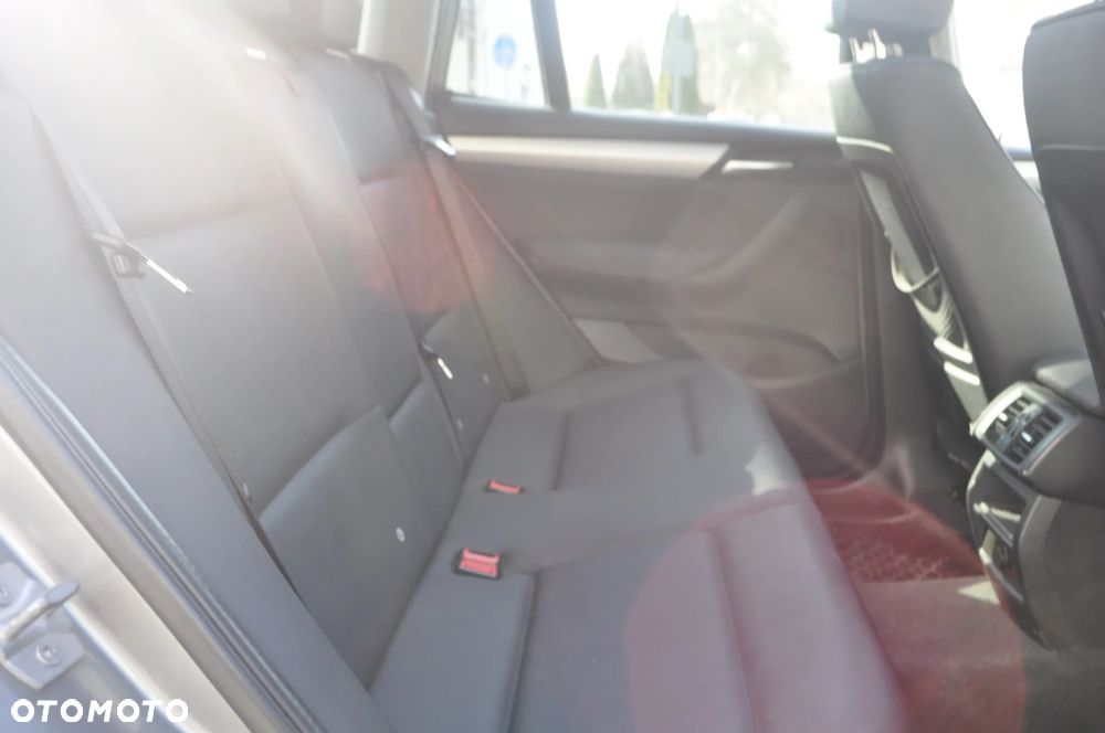 BMW X3 xDrive20i - 8