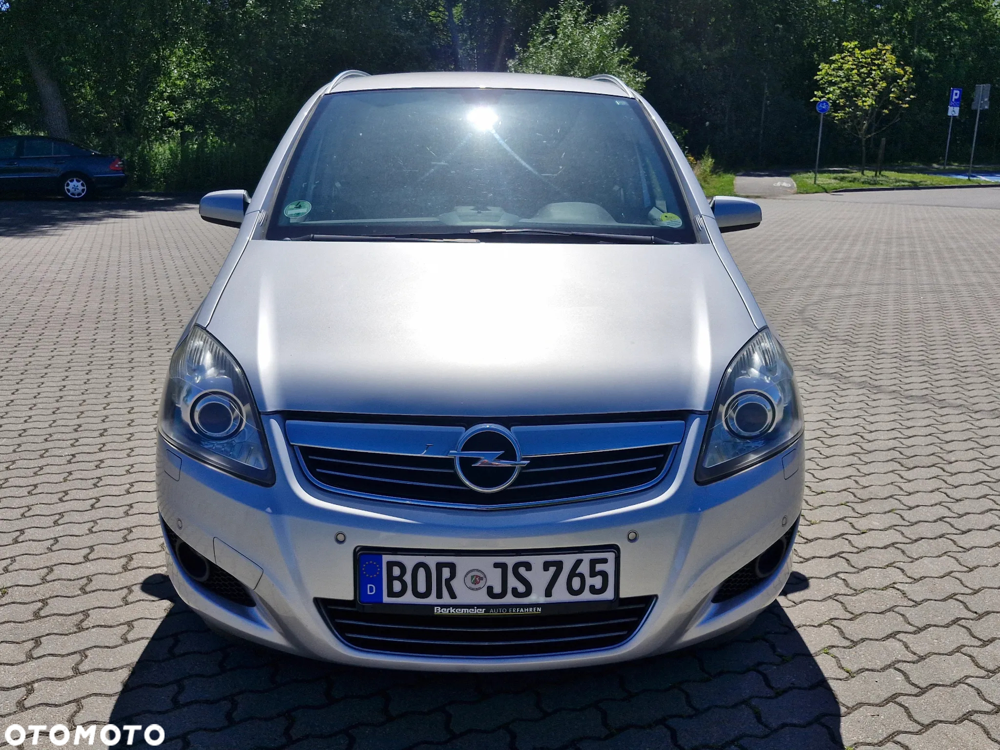 Opel Zafira 1.8 Cosmo EU5 - 24