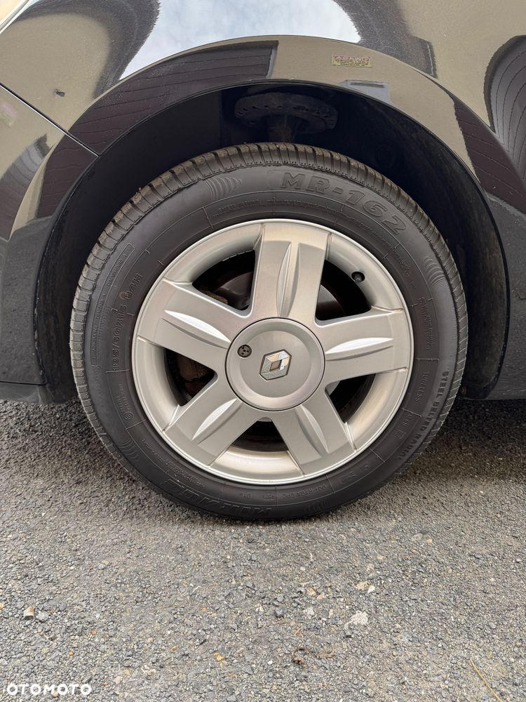 Renault Clio 1.2 TCE Authentique - 18