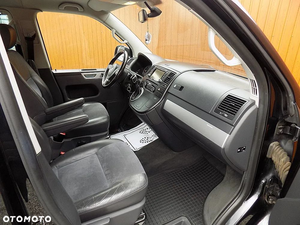 Volkswagen Multivan - 9