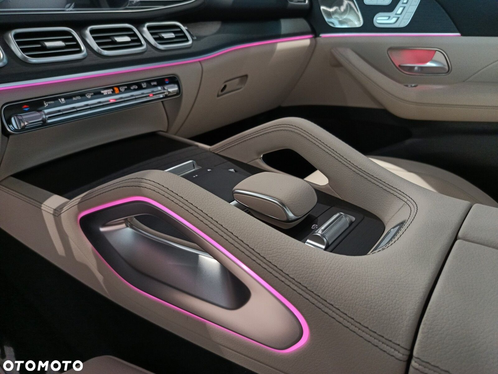 Mercedes-Benz GLE - 31