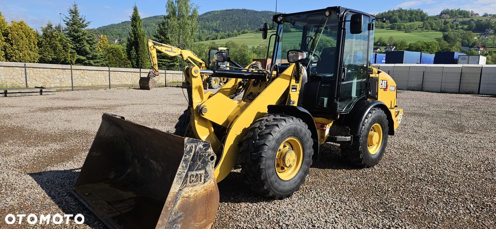 Caterpillar 906M - 5