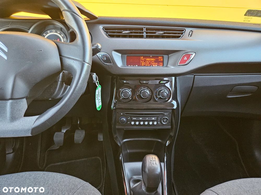 Citroën C3 1.2 PureTech Exclusive - 25