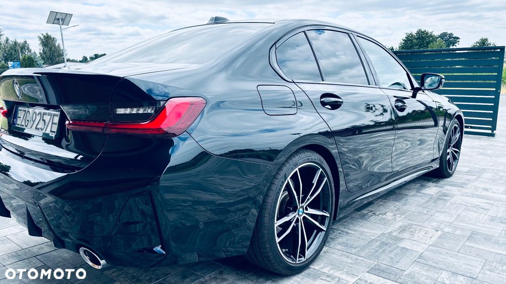 BMW Seria 3 320d xDrive mHEV M Sport - 6