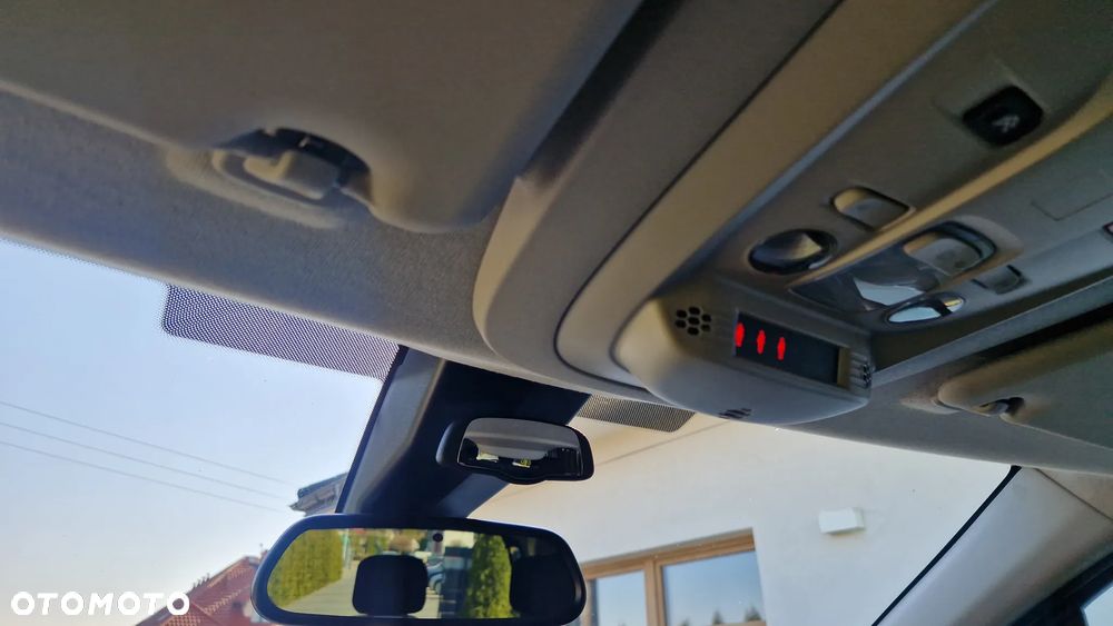 Citroën Berlingo MPV M BlueHDi 100 SHINE - 29