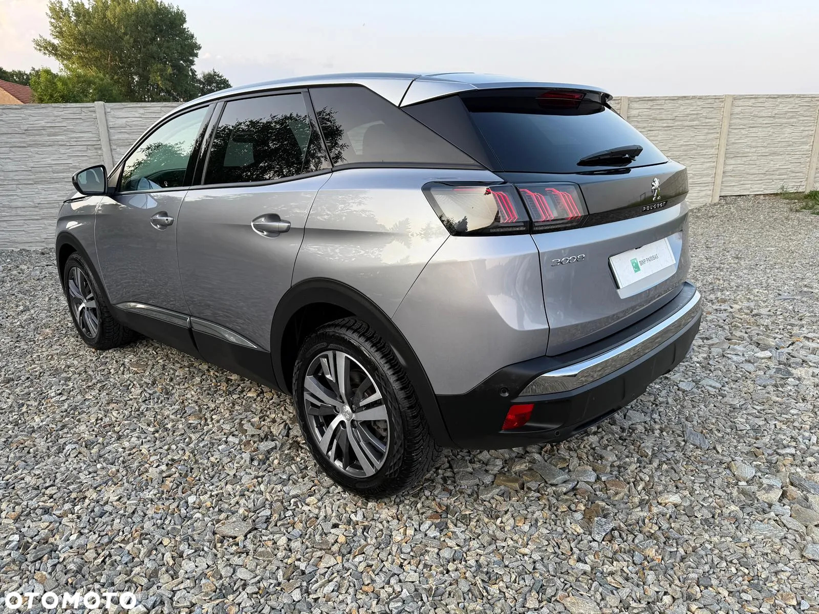 Peugeot 3008 PureTech 130 Stop & Start GPF Allure Pack - 9