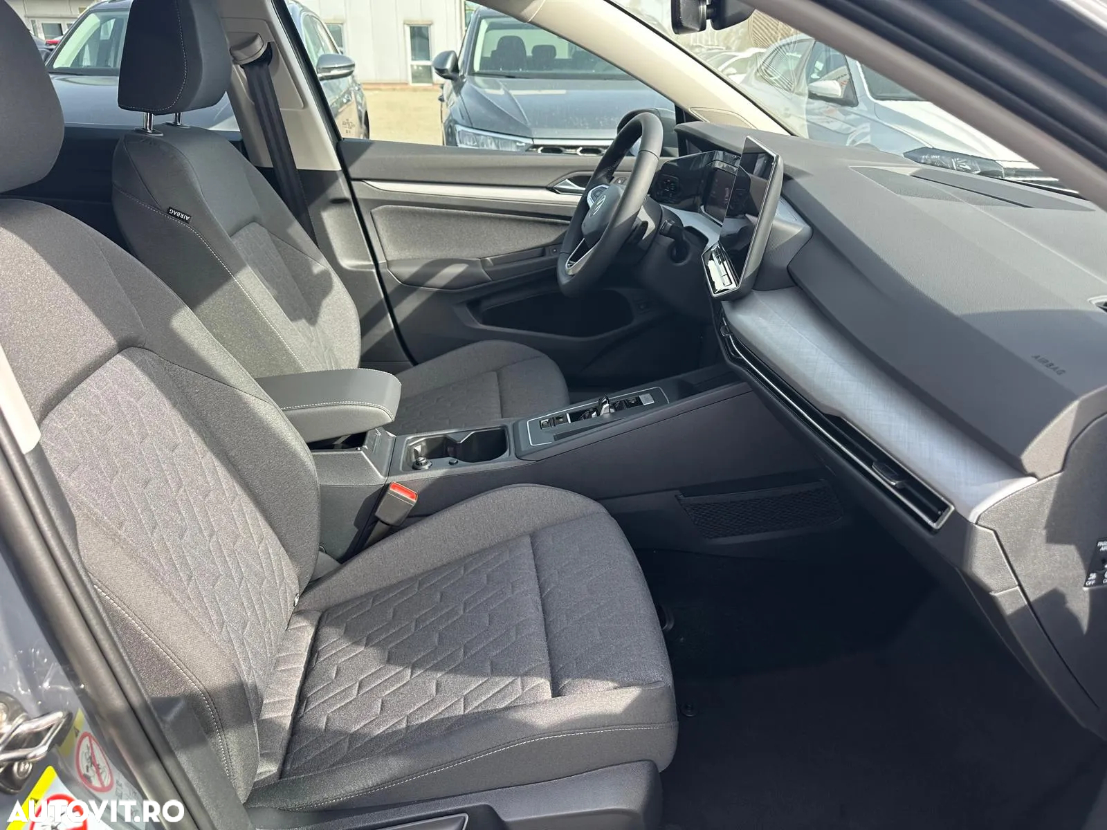 Volkswagen Golf 1.5 TSI eHybrid DSG PHEV Life - 11