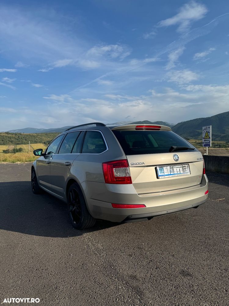 Skoda Octavia 1.8 TSI DSG 4X4 Style - 5