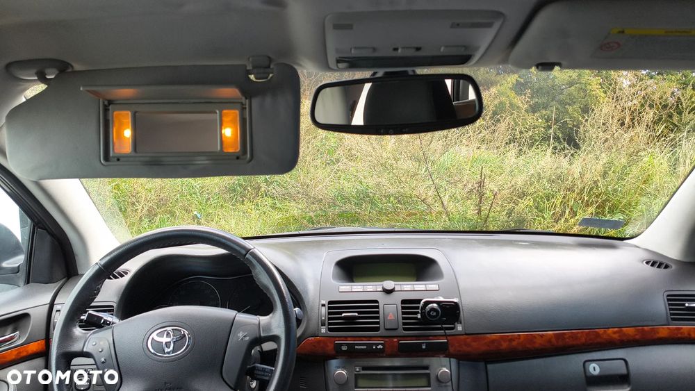 Toyota Avensis 2.0 VVT-i Prestige - 9