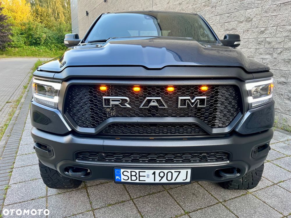 RAM 1500 Crew Cab Shortbed Bighorn - 15