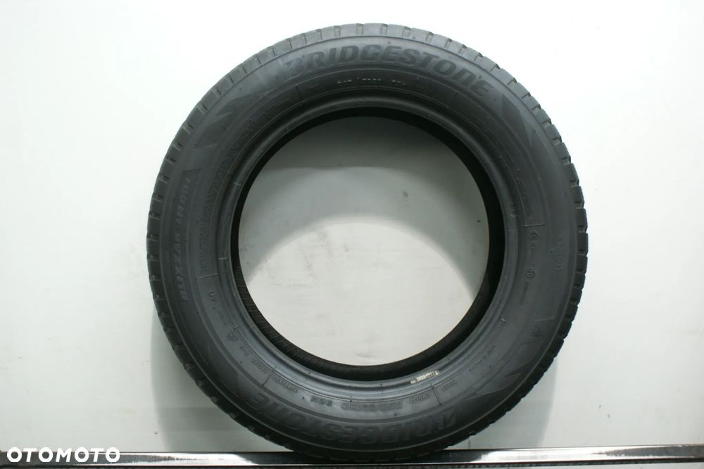 205/60R16 BRIDGESTONE BLIZZAK LM001 , 6,8mm. - 4