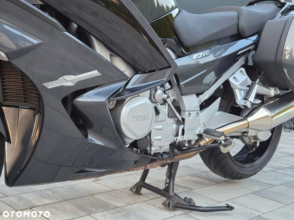 Yamaha FJR - 30
