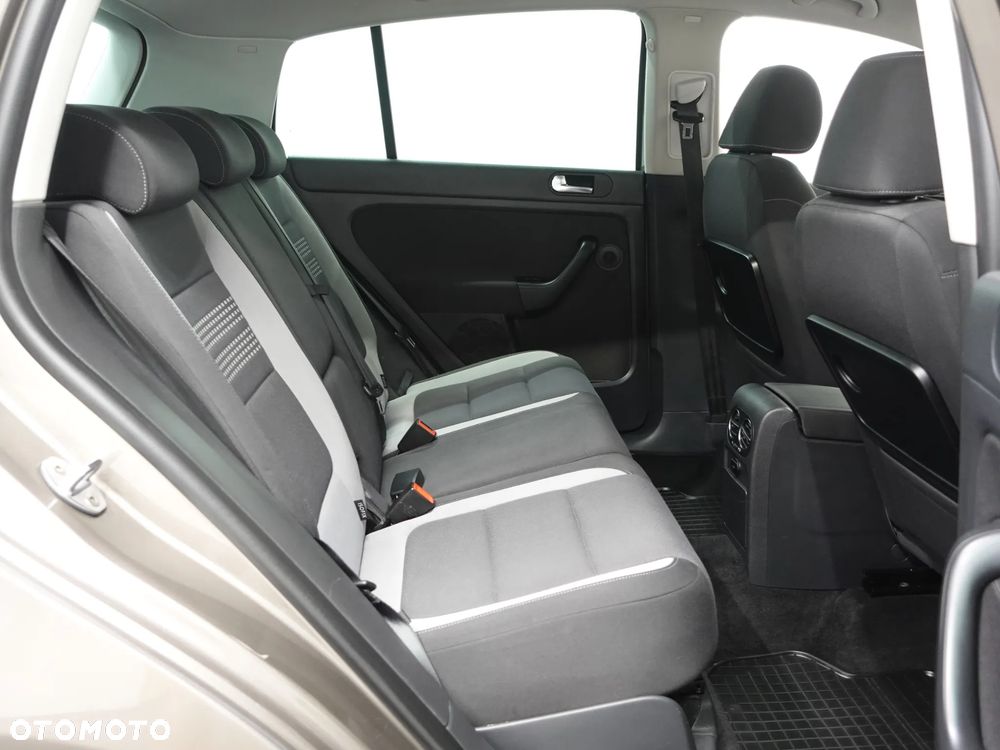 Volkswagen Golf Plus 1.2 TSI DSG Life - 25
