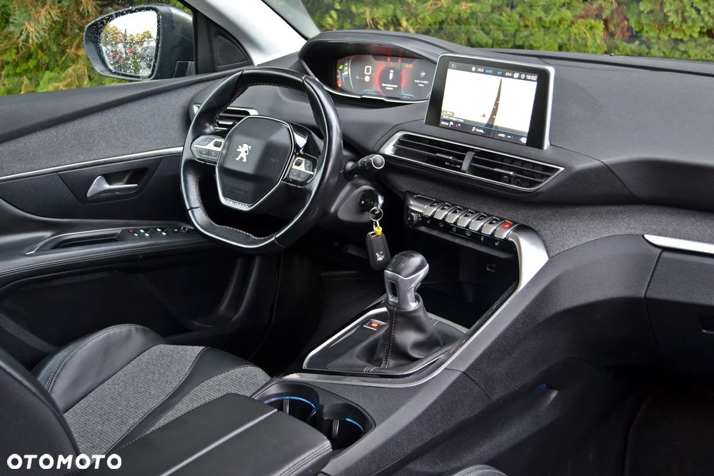 Peugeot 3008 - 22