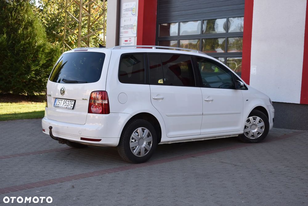 Volkswagen Touran - 37