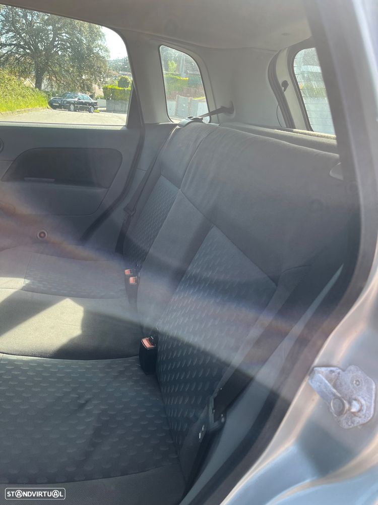 Ford Fiesta 1.4 TDCI Trend - 9