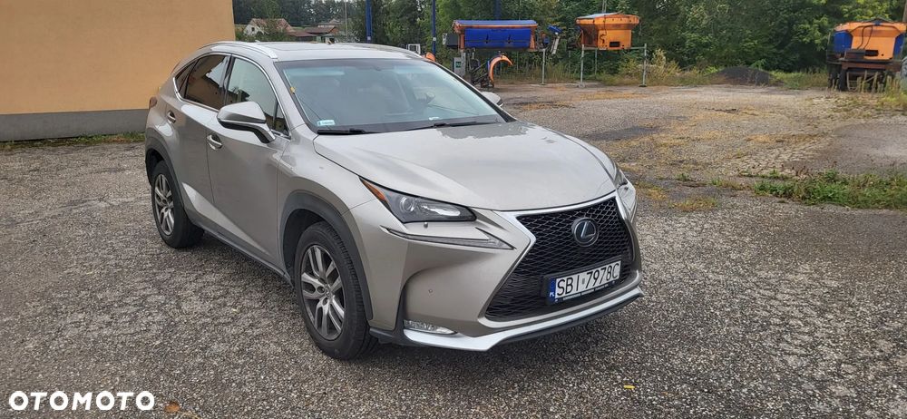 Lexus NX 200t Prestige AWD - 4