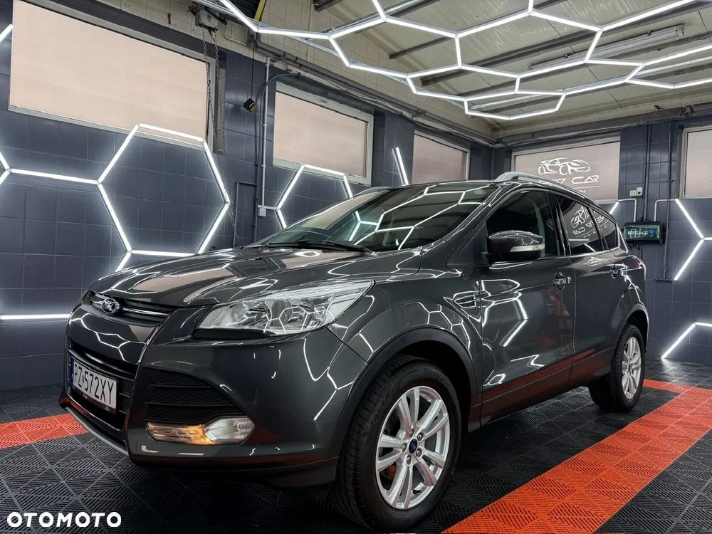 Ford Kuga 1.5 EcoBoost 2x4 Titanium - 9