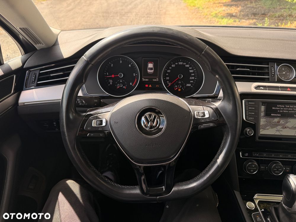 Volkswagen Passat 2.0 TDI (BlueMotion Technology) DSG Highline - 31