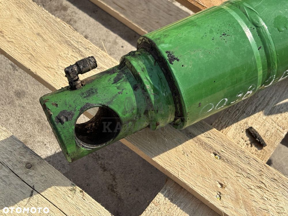 John Deere 8600 Siłownik hydrauliczny AHC18238 - 1