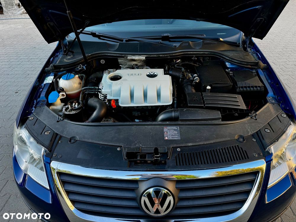Volkswagen Passat 2.0 TDI 4Motion Comfortline - 16