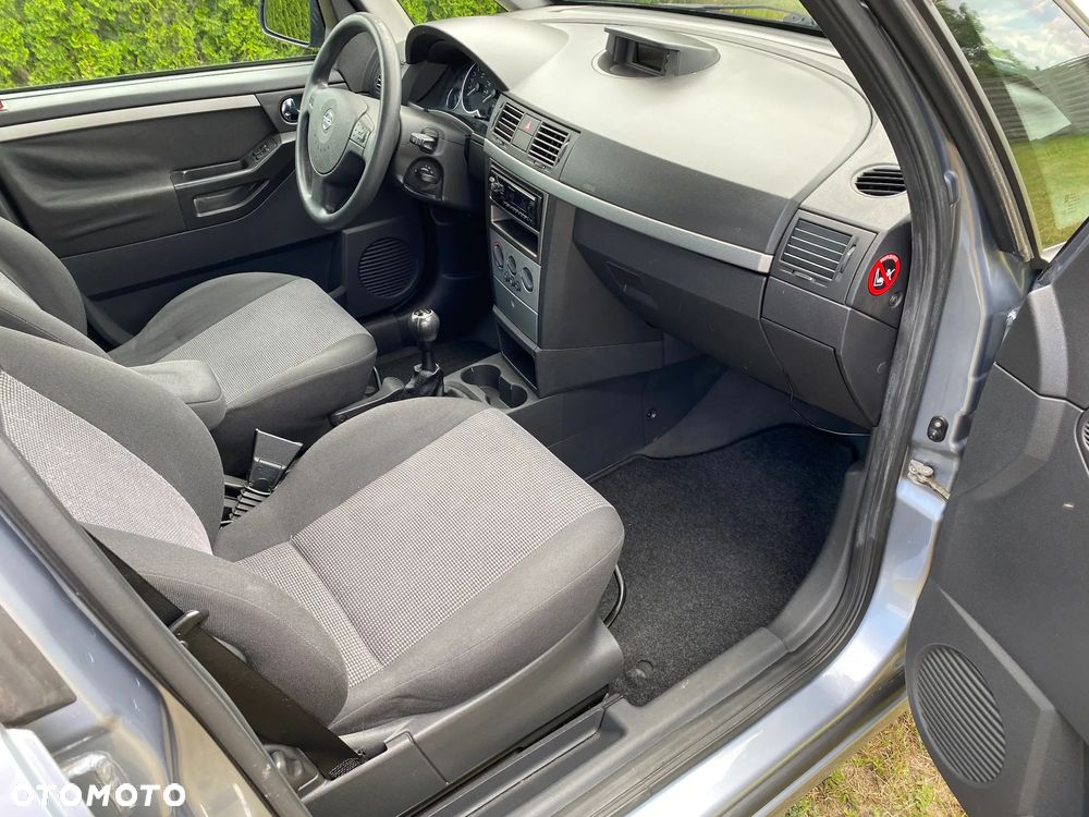 Opel Meriva 1.6 16V Essentia - 15