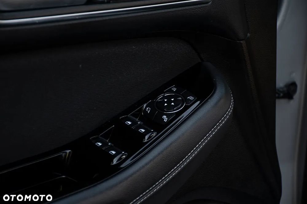 Ford S-Max 2.0 EcoBlue Titanium - 14