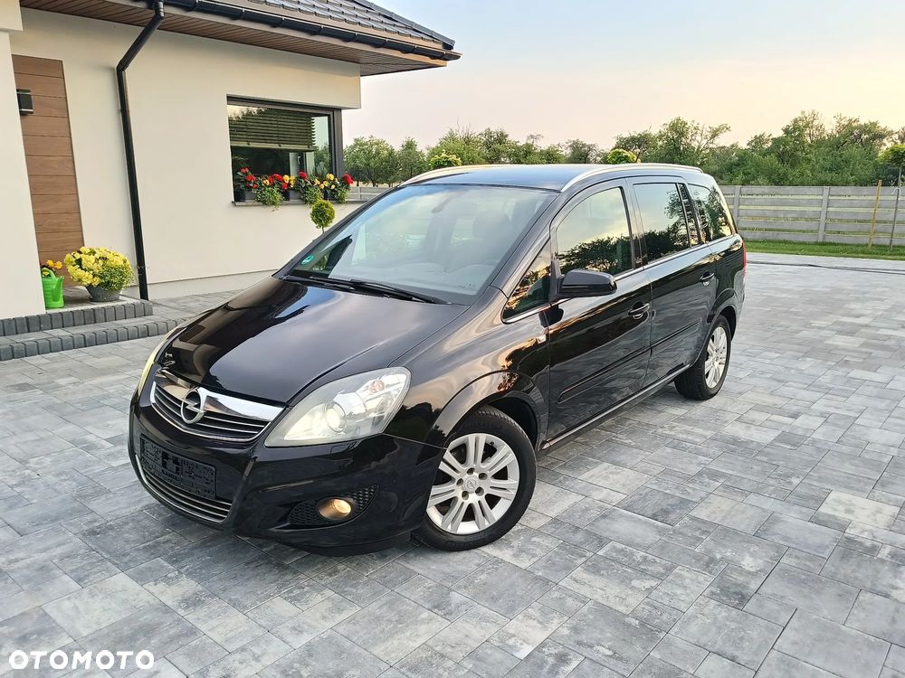 Opel Zafira - 1