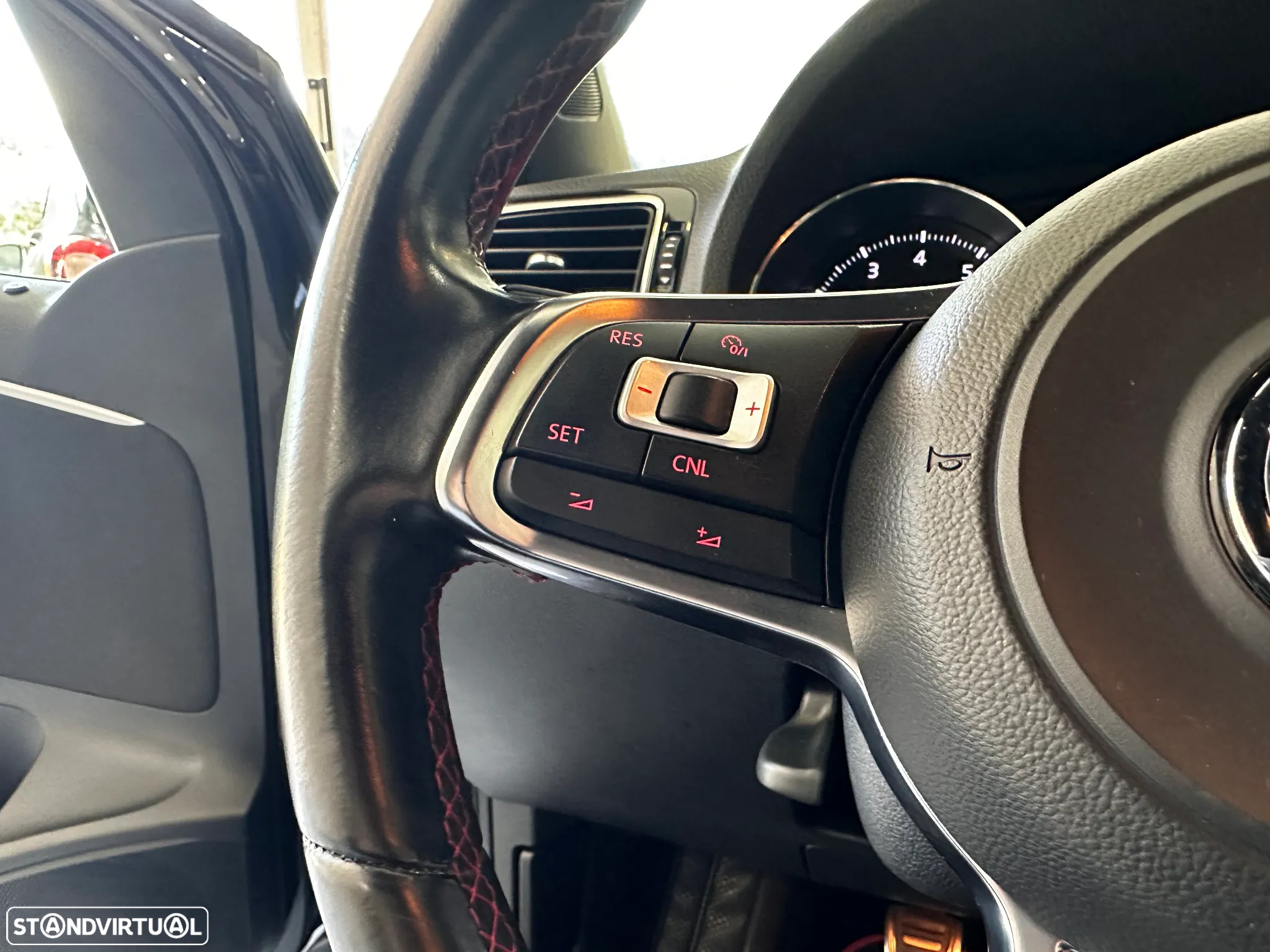 VW Polo 1.8 TSi GTi - 16