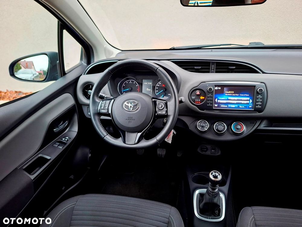 Toyota Yaris 1.5 Premium - 28