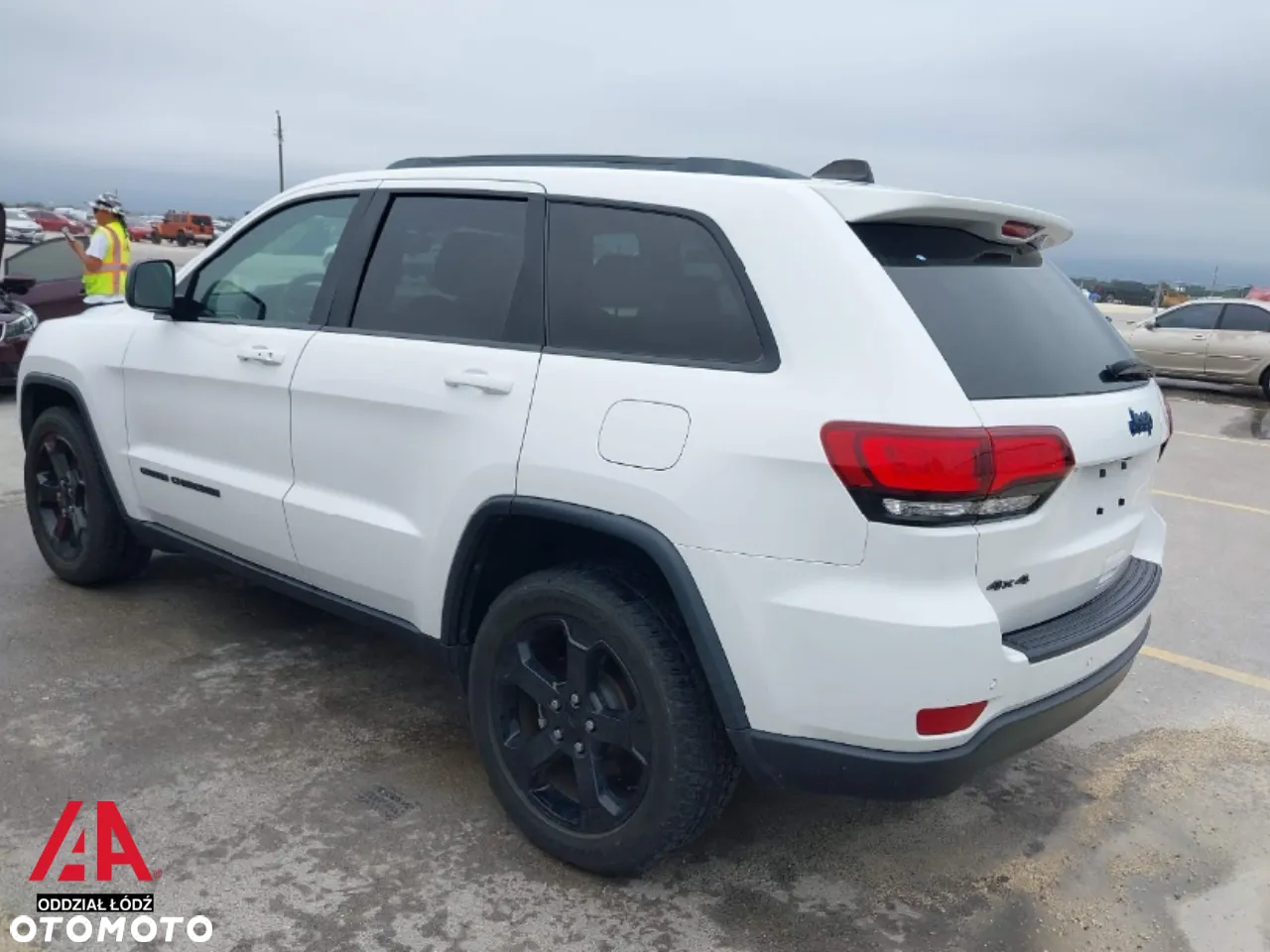 Jeep Grand Cherokee - 2
