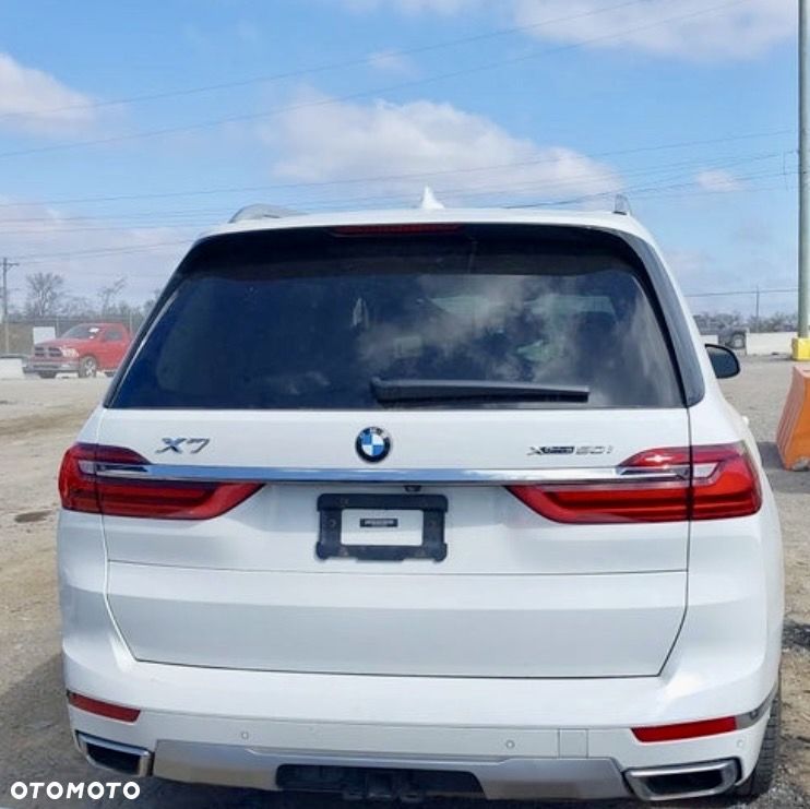 BMW X7 - 13