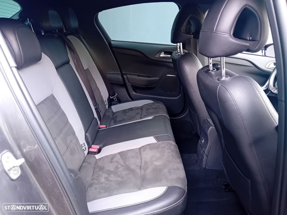 DS DS4 THP 210 S&S - 12