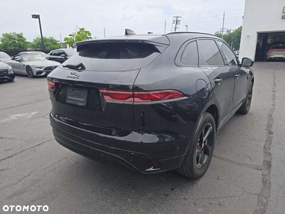 Jaguar F-Pace - 6