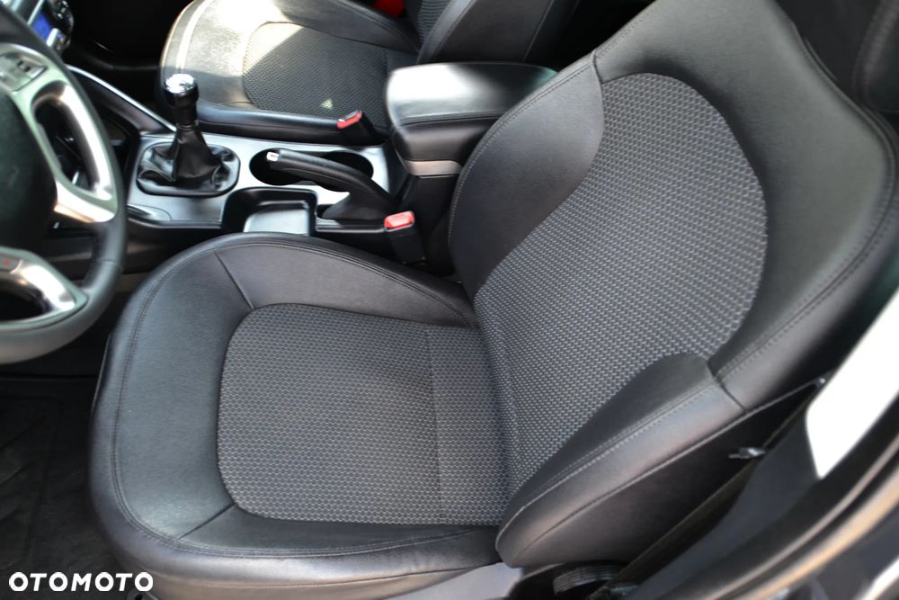 Hyundai ix35 2.0 2WD Comfort - 20