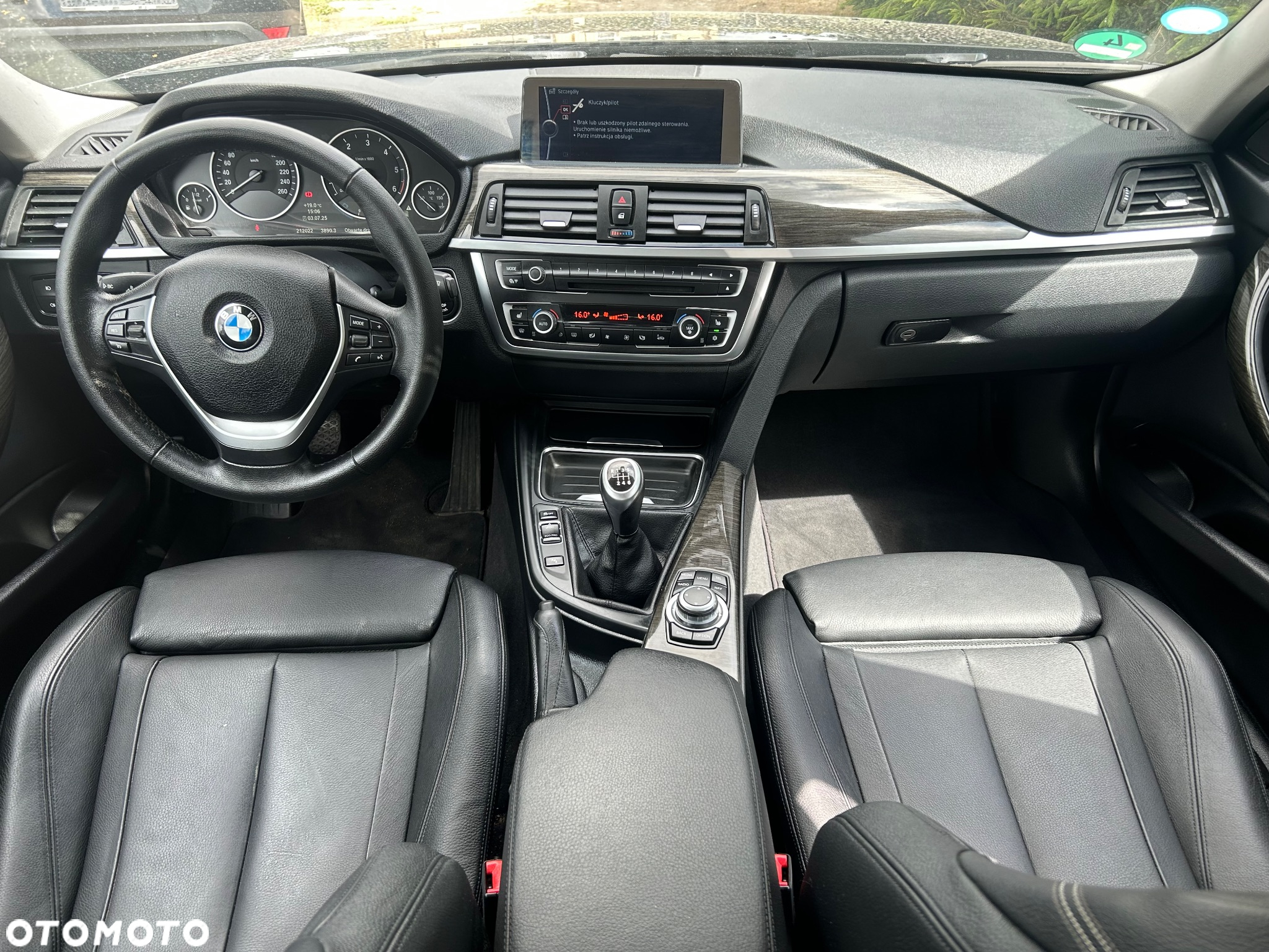 BMW Seria 3 320d Luxury Line - 12